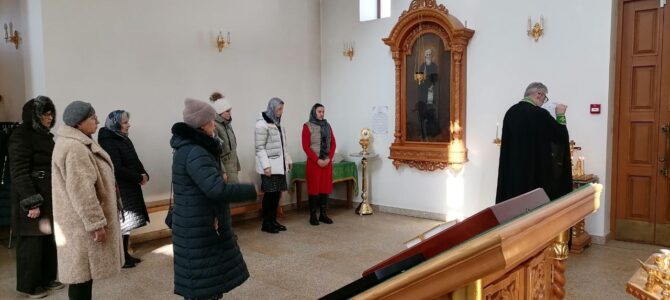 Молебен и лития о воинах