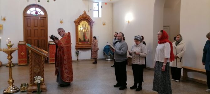 Молебен в День Победы и лития о воинах