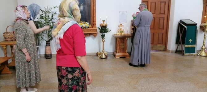 Молебен и лития о воинах